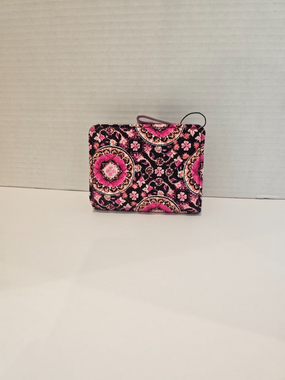 NWT Vera Bradley Iconic RFID Small Wallet Raspberry Medallion Pink Paisley - Picture 2 of 8